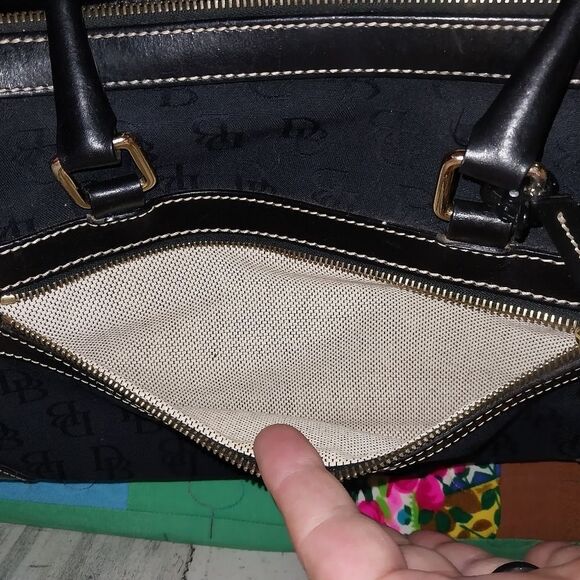 Dooney & Burke Black Signature Logo Satchel Leather and Canvas. - Picture 9 of 12